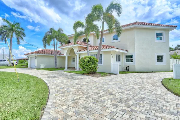 Photo 1 - Villa At Bahia Shores-whole Property