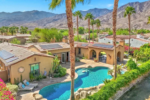 Photo 1 - Casa de Bella in Palm Springs