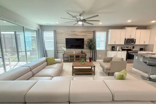 Photo 1 - Upstay - Modern Family Home w Pool Solara Resort