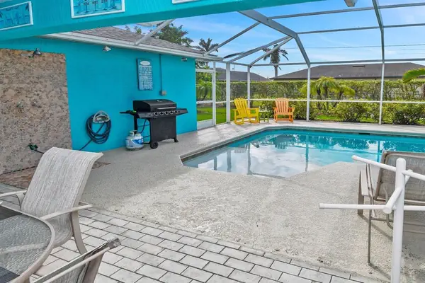 Photo 1 - Orange Cove Heated Pool Oasis of Calm - Look