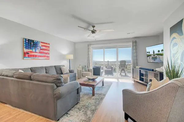 Photo 1 - Beachfront 3bdr Condo w/ Pool & Deck Ocean Views Ocean Blvd #102 by Avantstay