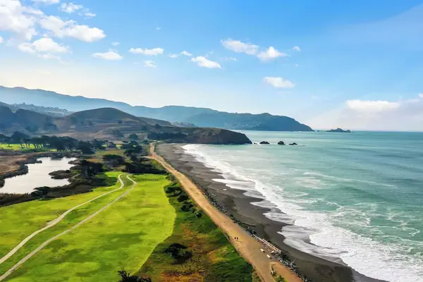 Photo 1 - 4Beds Private Unit Near BeachWalk Golf