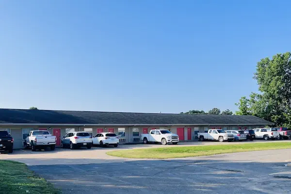 Photo 1 - Suite 16 Motel