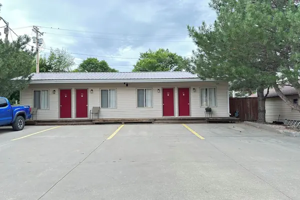 Photo 1 - Sioux Motel