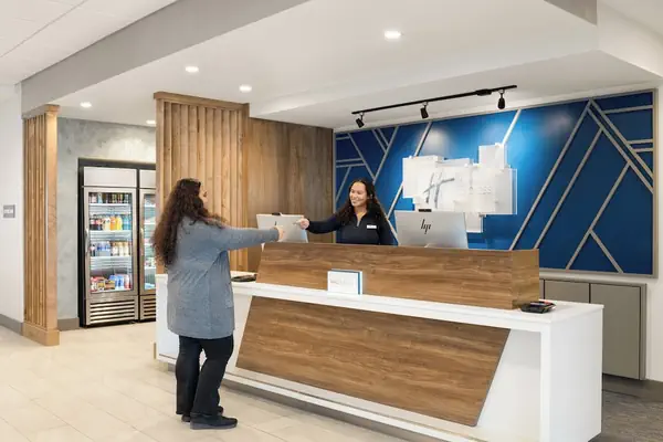 Photo 1 - Holiday Inn Express And Suites Anchorage Midtown by IHG