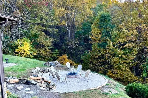 Photo 1 - Blue Ridge Gateway Cabin With Mountain Views