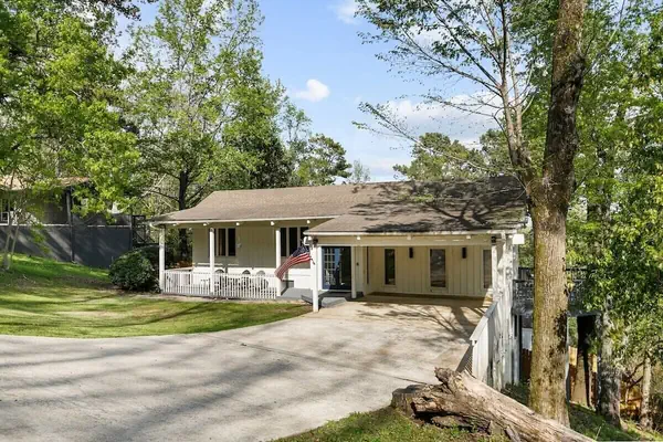 Photo 1 - Observatory Drive Terrace House