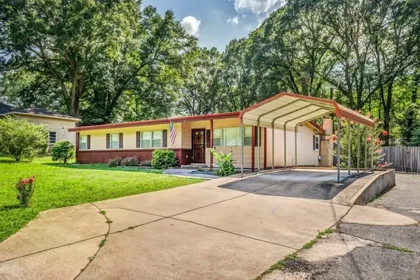 Photo 1 - Mccorkle Retreat