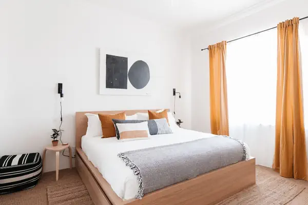 Photo 1 - Designer 1 bed 5 min to Old Town Dogs Welcome