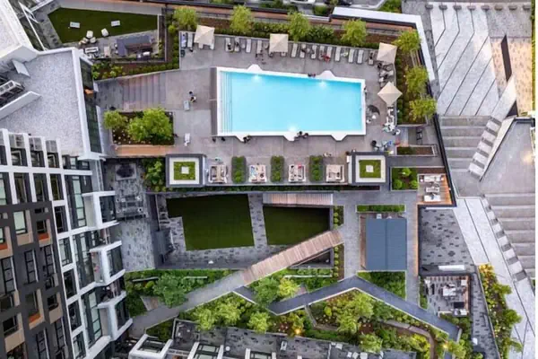 Photo 1 - Hala tysons