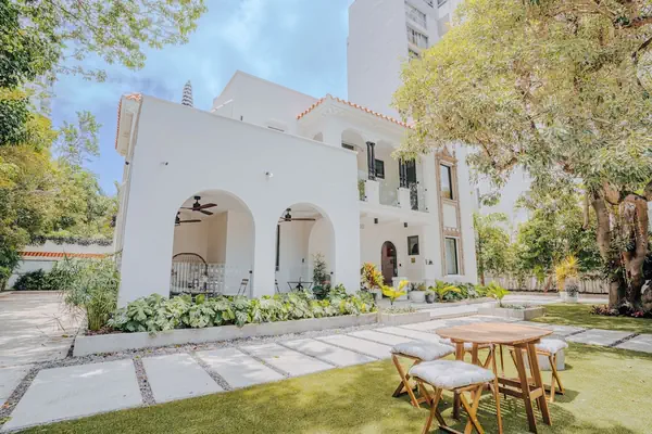 Photo 1 - Flor De India