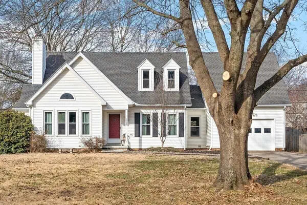 Photo 1 - Hudson House - 0.2 Miles to Red River