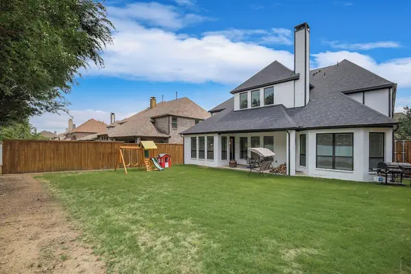 Photo 1 - Spacious and Luxe 5 Star Neighborhood