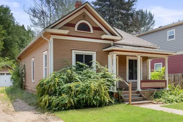 Photo 1 - The Wild Peony Walk to Old Town FC & CSU Campus