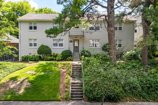 Photo 1 - Brookwood Courtyard by BCA Furnished Apartments Bcc2b 05 E