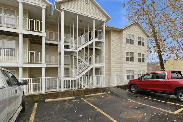 Photo 1 - Lake Views & Loft Retreat for Kids w/ 12x30 Slip at Mm11