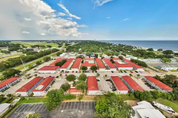 Photo 1 - Seashell and Sand Studio