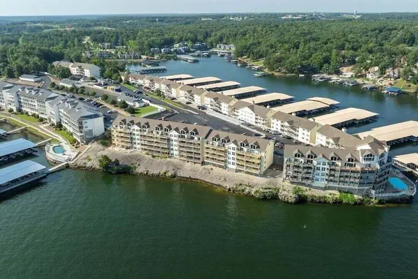 Photo 1 - Beach Area, 2 Pools, Pet-friendly Condo at 20.5mm