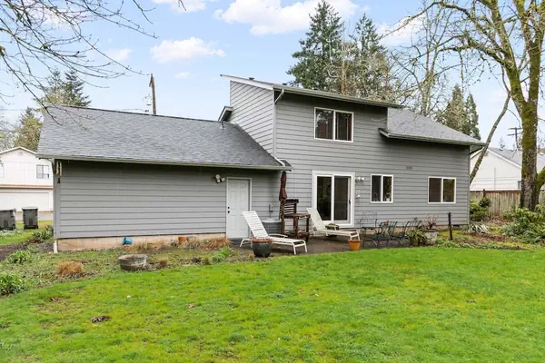 Photo 1 - Oakway Oasis - 6 Minutes To Autzen 4 Bedroom Home