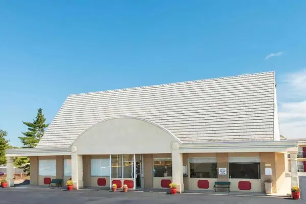 Photo 1 - Knights Stay Inn Frankfort