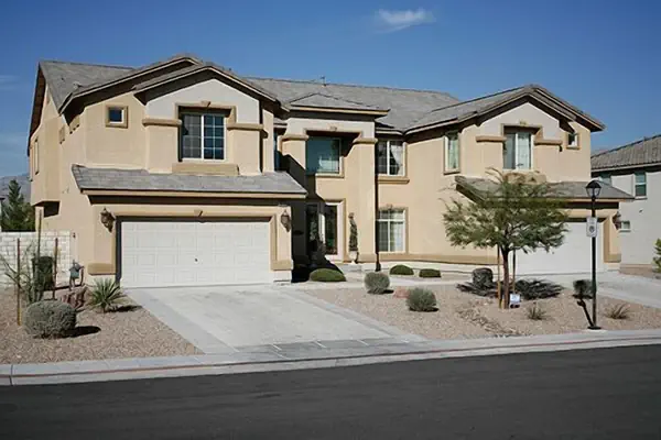 Photo 1 - Jewel Estates - Golf Cribs