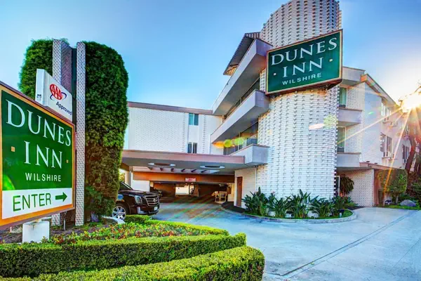 Photo 1 - Dunes Inn - Wilshire