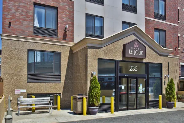 Photo 1 - Hotel Le Jolie