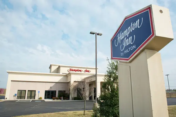 Photo 1 - Hampton Inn Lebanon