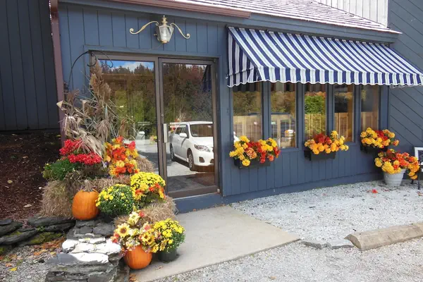 Photo 1 - Greenbrier Inn