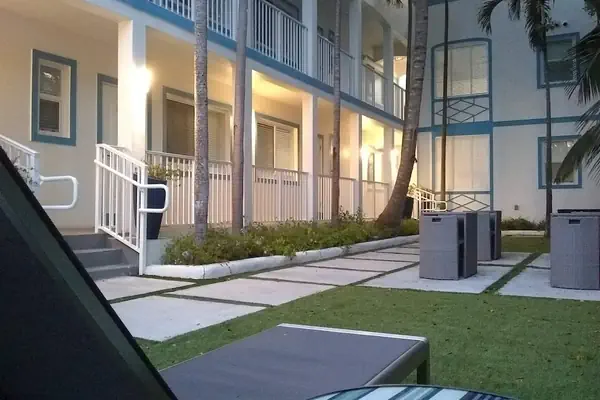 Photo 1 - Studio Apartment Biscayne Blvd Miami