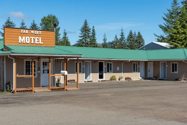 Photo 1 - Far West Motel