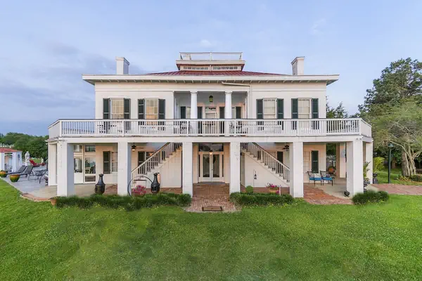 Photo 1 - Weymouth Hall B&B