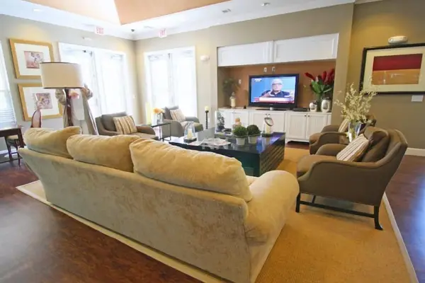 Photo 1 - Fv60025 - Lucaya Village - 3 Bed 2 Baths Apartment