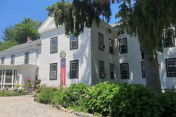 Photo 1 - Riverwind Inn Bed & Breakfast