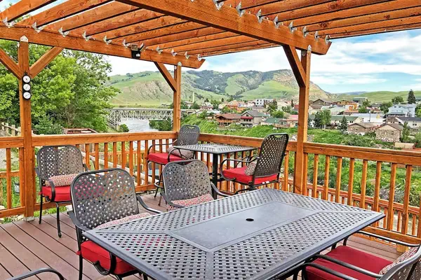 Photo 1 - Yellowstone Riverside Cottages