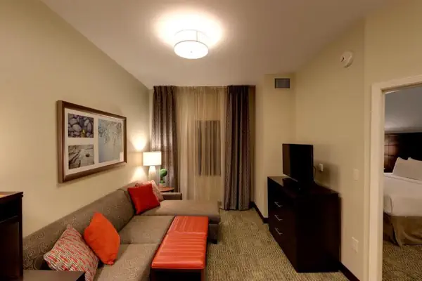 Photo 1 - 1 Bdrm 1 Kng Hearing Access Nonsmoking