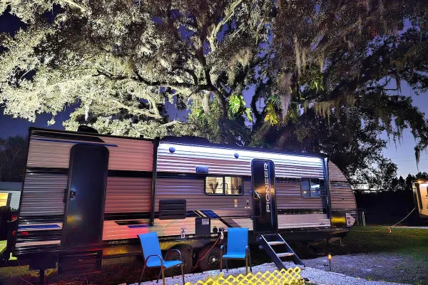 Photo 1 - Cozy Rv - 25 min away from Disney near Davenport