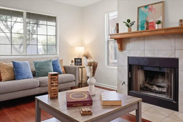 Photo 1 - Stylish 4BR • Minutes to Venice Beach • Sleeps 16+