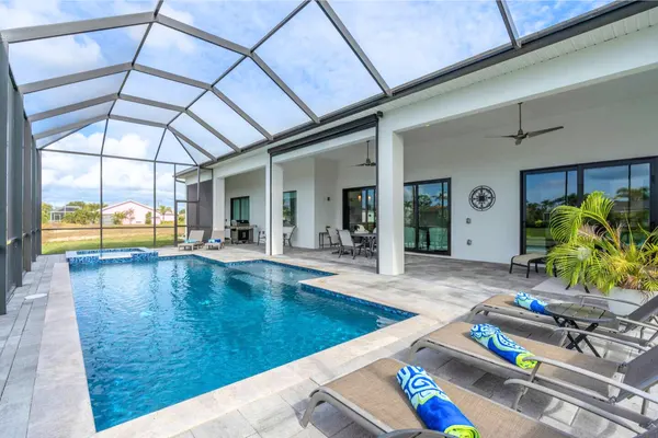 Photo 1 - Best Vacation Rentals Cape Coral - THE PEARL | Home 24-7