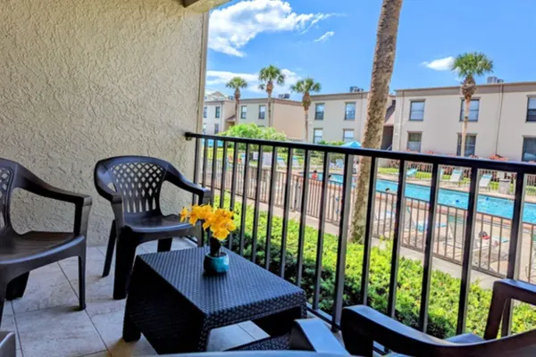 Photo 1 - Coastal Charm Poolside, Beautiful 2BR Condo