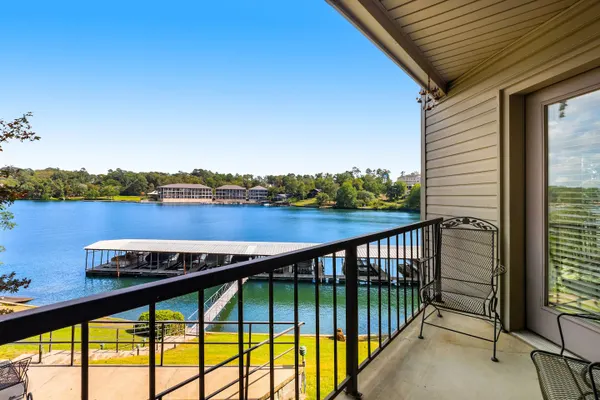 Photo 1 - 2BR Condo with Hot Tub & Pool