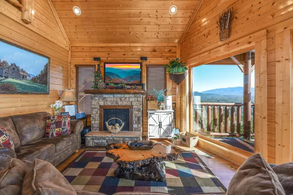 Photo 1 - Nothin But Views, Free Wifi, game room, Legacy Mountain Resort, 180 degree view