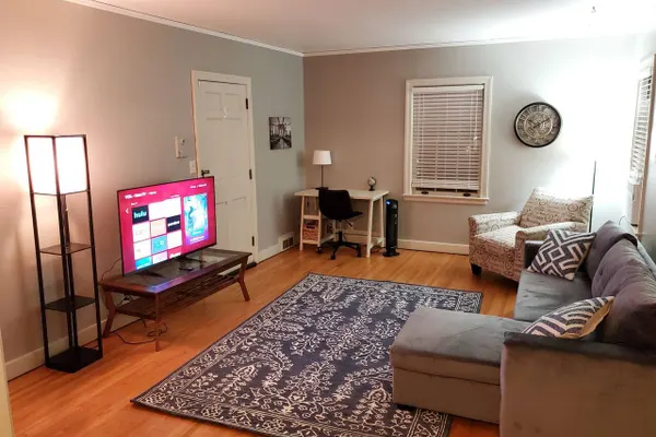 Photo 1 - Historic McKennan Park Apt 3 (1 bed 1 bath) - KP220APT3