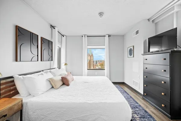 Photo 1 - King Bed | Onsite Gym | Downtown Views | Parking