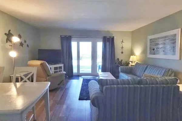 Photo 1 - Ground Floor | Beachfront | Pool | Gym | Tennis