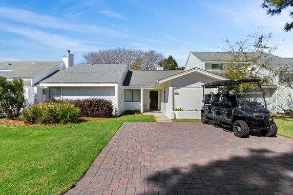 Photo 1 - Golf Cart*Pet Friendly*Large Patio W/ Grill *Beach Access* New Neighborhood Pool