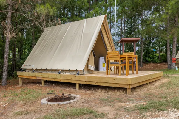 Photo 1 - Lovely Lakeside Retreat on Lake Livingston