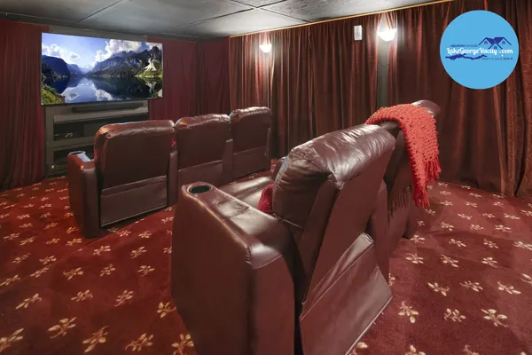 Photo 1 - Sagamore Golf House|Wine Cellar|Movie Theater|15 beds|Hot Tub|Pet Friendly|