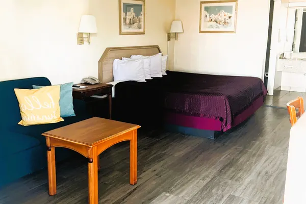 Photo 1 - Low-cost Hotel in Phoenix-118