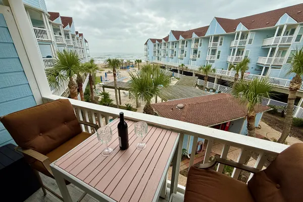 Photo 1 - Seascape 2202 The Seashell Pearl Beachfront Condo Gulf Views Pool Hottubs Netflx